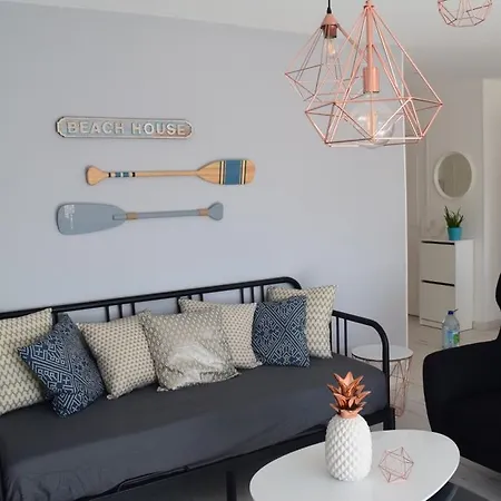 Center, 2 Bedrooms * Antibes